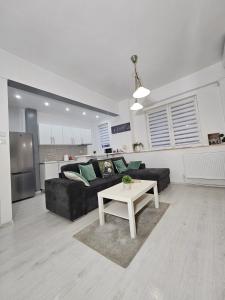 Trendy Modern Loft Luxury Stay in a Stylish Space