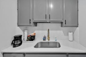 SMV Azure Sands Retreat