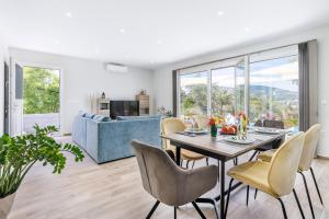 Iris Home - Paws Getaway