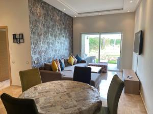 CASABAY Sidi Rahal, appartement avec accès direct à la piscine