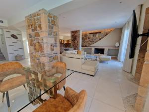 Villa Arian mit tollem Meeresblick und Luxusausstattung in Gialasi