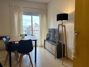 Cálido y céntrico departamento 4 opcional cochera