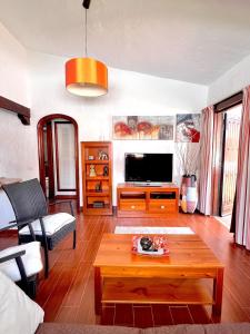 CAN HOST YUMBO - Private Terrace AA