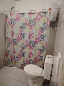 1 cuadra de la TERMINAL DE ÓMNIBUS