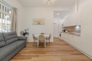 Luxury Apartment Mª Luisa Park & Plaza de España