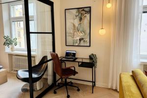 Luxury 3-Bedroom Suite on Most Beautiful Street of Helsinki