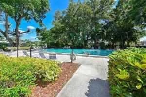 Prime Location, Spacious Condo, 2 Ensuite Bathrooms