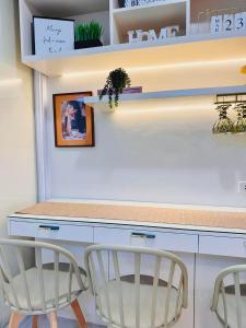 RJ Elite Escape 2BR Condo w balcony near SM Iloilo