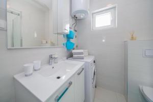 Apartments with parking space Duba Stonska, Peljesac - 24112