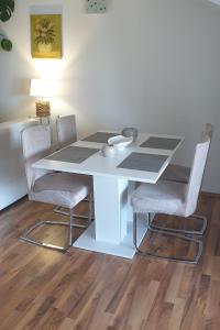 Apartments by the sea Puntinak, Brac - 24192