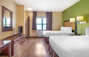 Studio with 2 Double Beds - Non-Smoking room in Extended Stay America Suites - Princeton - South Brunswick