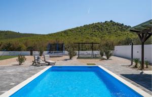 Beautiful Home In Stankovci With Wifi