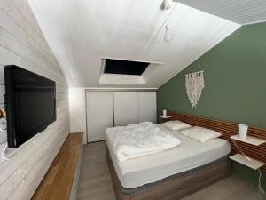 Appartement dernier étage aperçu mer proche plage - FR-1-485-166