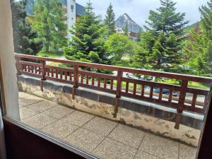 Appartement 2 pièces, balcon sud, pieds de pistes, animaux admis - FR-1-811-40