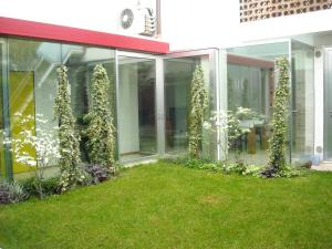Flowers Rooms