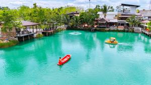 Lake House 30 Mins from border