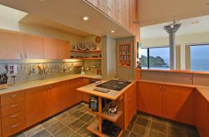 Indigo Tide, True Ocean Bluff at Sea Ranch