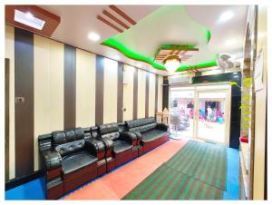 HOTEL PURI IN PURI Near Sea Beach and Jagannath Temple - Free Wifi and Parking Facilities - Fully Air Conditioning Hotel - A Top Rated Luxuary Hotel