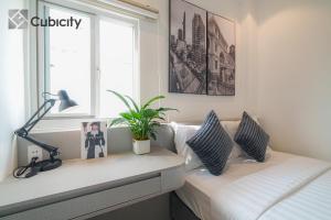 Cubicity De Tham