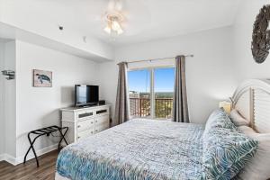 Shores of Panama 2327 - 1 BedroomBunks and Sleeper Sofa, Sunset View! Free Fun! condo