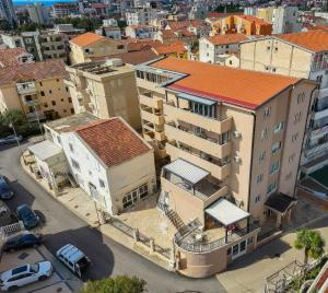 Azzuro apartments Budva