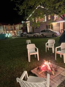 Birdsong 6BR Stay with Riverside by Homeyhuts