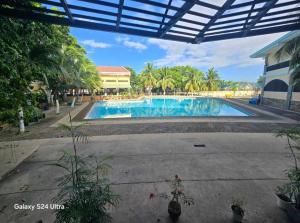 Jerwin Lazatins Transient