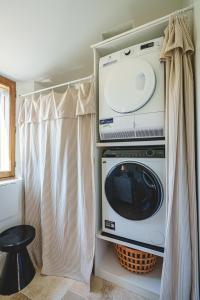 Maisons de vacances La Maison D-Ambre - Jacuzzi - Sauna- Clim : photos des chambres