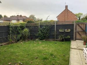 Broomfield Nook - 2 Bed Ground floor Maisonette close to Harry Potter studio tour