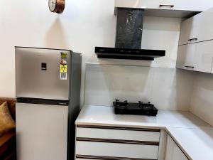 Private Luxury 1 BHK with AC and 2 bath at Brookfield