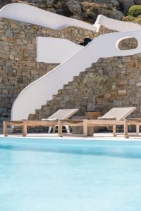 Luxury villa with stunning views above Kalo Livadi