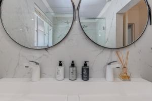 Entire Villa in Bryanston