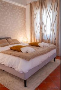 Deux chambres avec terrasse dans le centre ville dAix en Provence