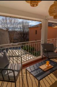 Deux chambres avec terrasse dans le centre ville dAix en Provence