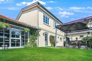 Like Home Holiday House 9 B