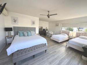 Self contained guest house Gold Coast - sleeps max 4