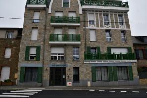Appartements Studio neuf a louer a Dinard 3 nuits minimum : photos des chambres