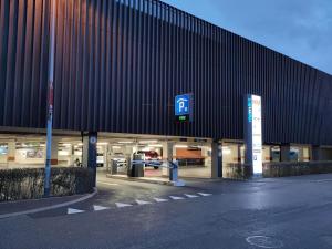 STAYY Rigi Suites - Self-check-in Premium Apartments - 20min to Lucern - 7min Walk to Lake - Public Transport - Washer Dryer