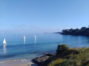 Maison spacieuse 700m des plages 8 lits