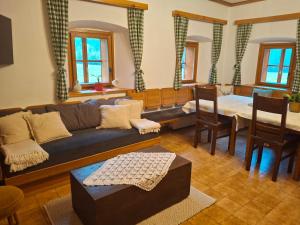 Traditional homestead Guhar in Radovna 