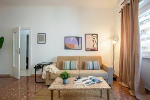 Ampio appartamento familiare Metro A a 50m