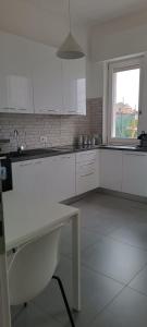 "StayEasy" Apartment