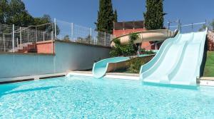 Mobilhome gorges de lArdèche proche du Pont dArc, camping Domaine de Chaussy 5 étoiles