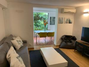 Maisons de vacances T2 en rez-de-jardin en plein coeur de la Londe les Maures : photos des chambres