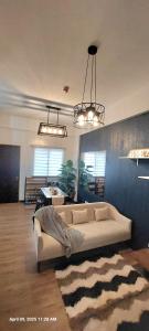 North Breeze Stacation - 2BR Penthouse Condo with Balcony and View