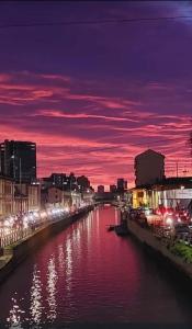 Milano Navigli O and A Home