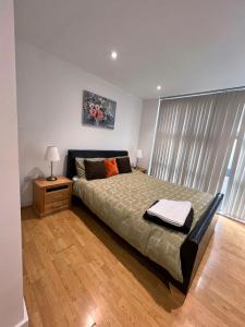 Bright city escape in Canary wharf