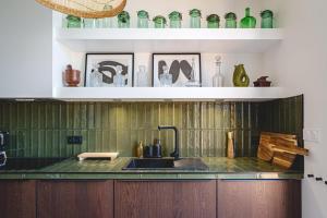 Maisons de vacances La Maison D-Ambre - Jacuzzi - Sauna- Clim : photos des chambres