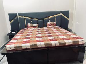 Pratoos Homestay