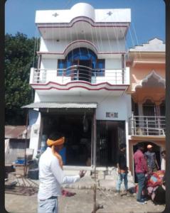 Pratoos Homestay